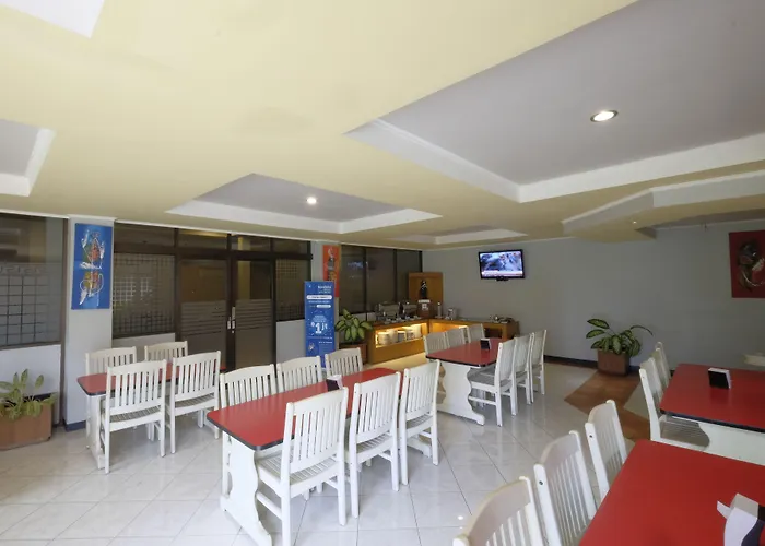 Hotel The Yani Bali Pesanggaran